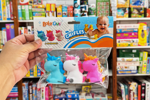 Unicornios de Goma para el Agua con Chifle
