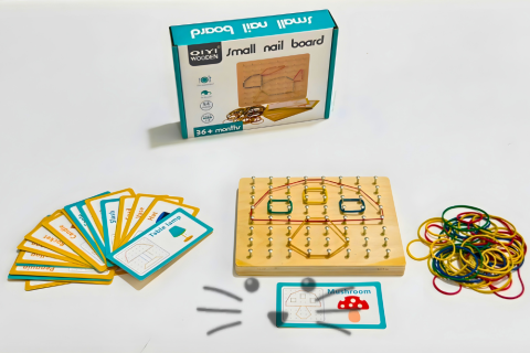 Geoplano con Tarjetas de Patrones